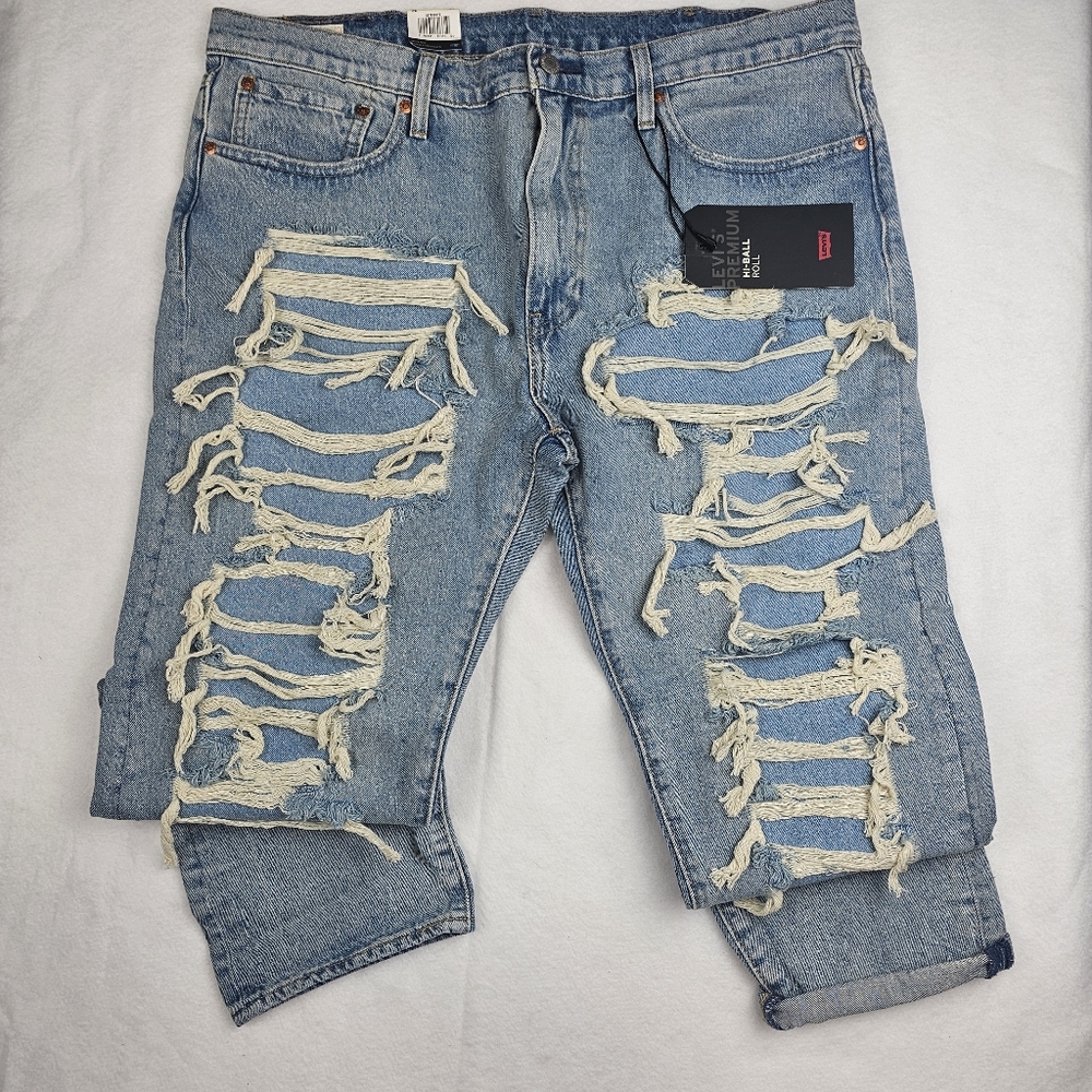 Levi’s Hi-Ball Roll Premium Denim 38 Destroyed Ripped‎ Lined Front NWT Grunge